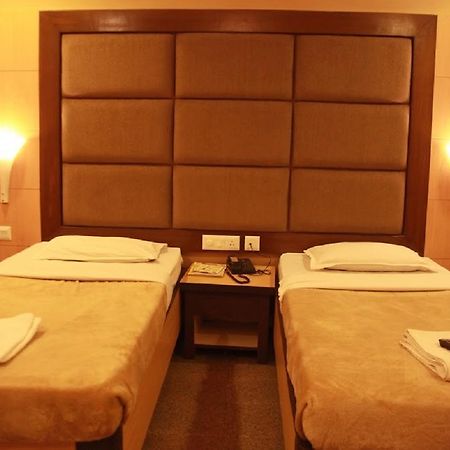 Hotel Parklane Hyderabad Eksteriør billede